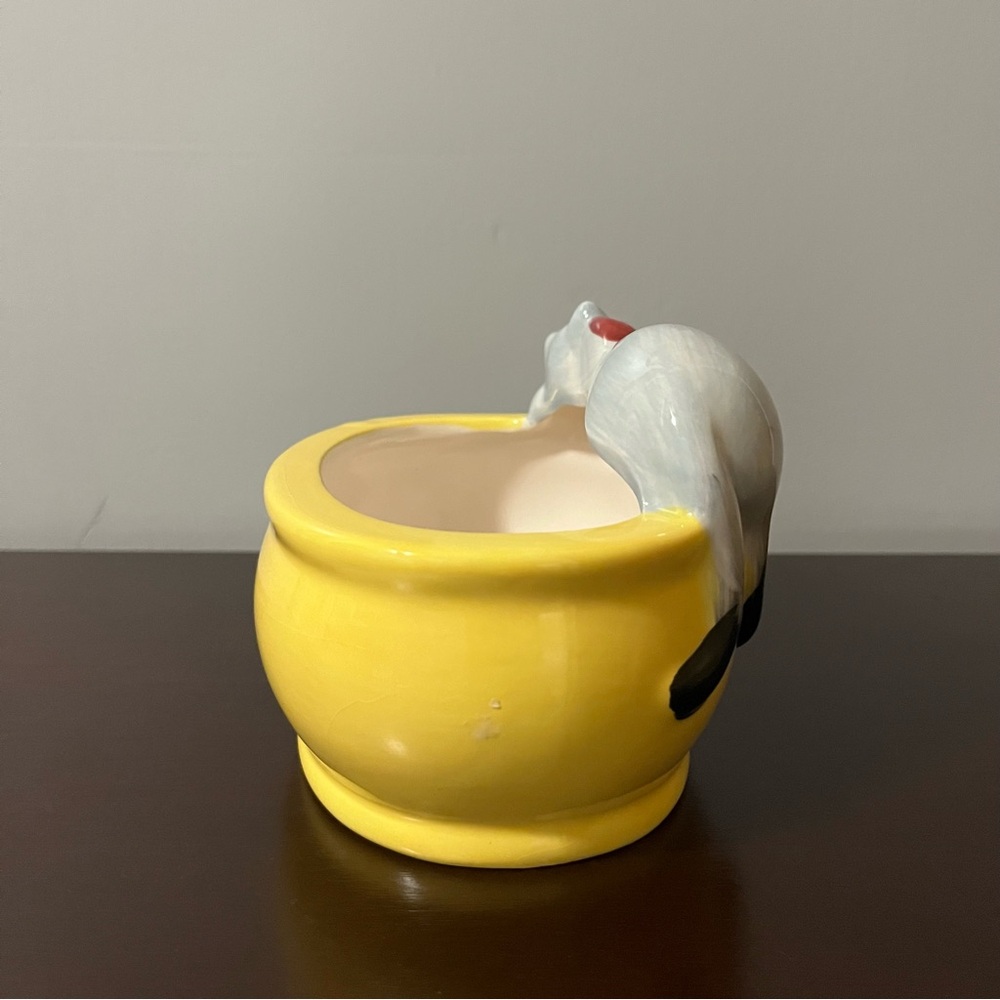 Vintage Sleepy Grey Cat Red Bow Ceramic Yellow Dish Trinket Bowl Planter - Picture 2 of 8